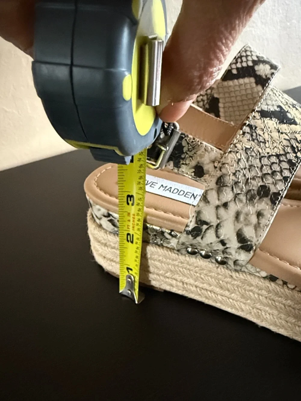 Steve Madden Fifer Snake Print Platform Espadrille Wedge Sandals Tan Blk Gold 7
